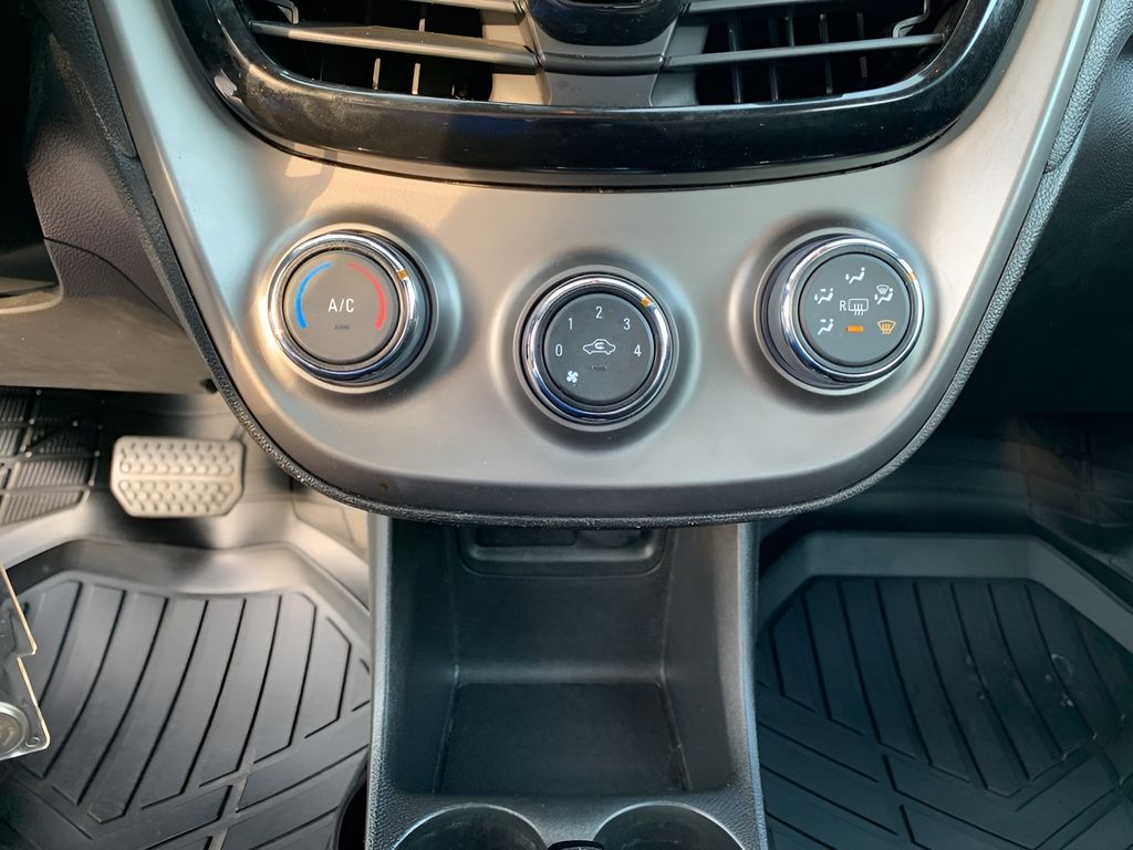 2021 Chevrolet Spark LS photo 18