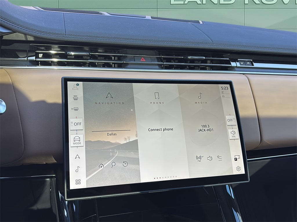 2025 Land Rover Range Rover Sport SE photo 17