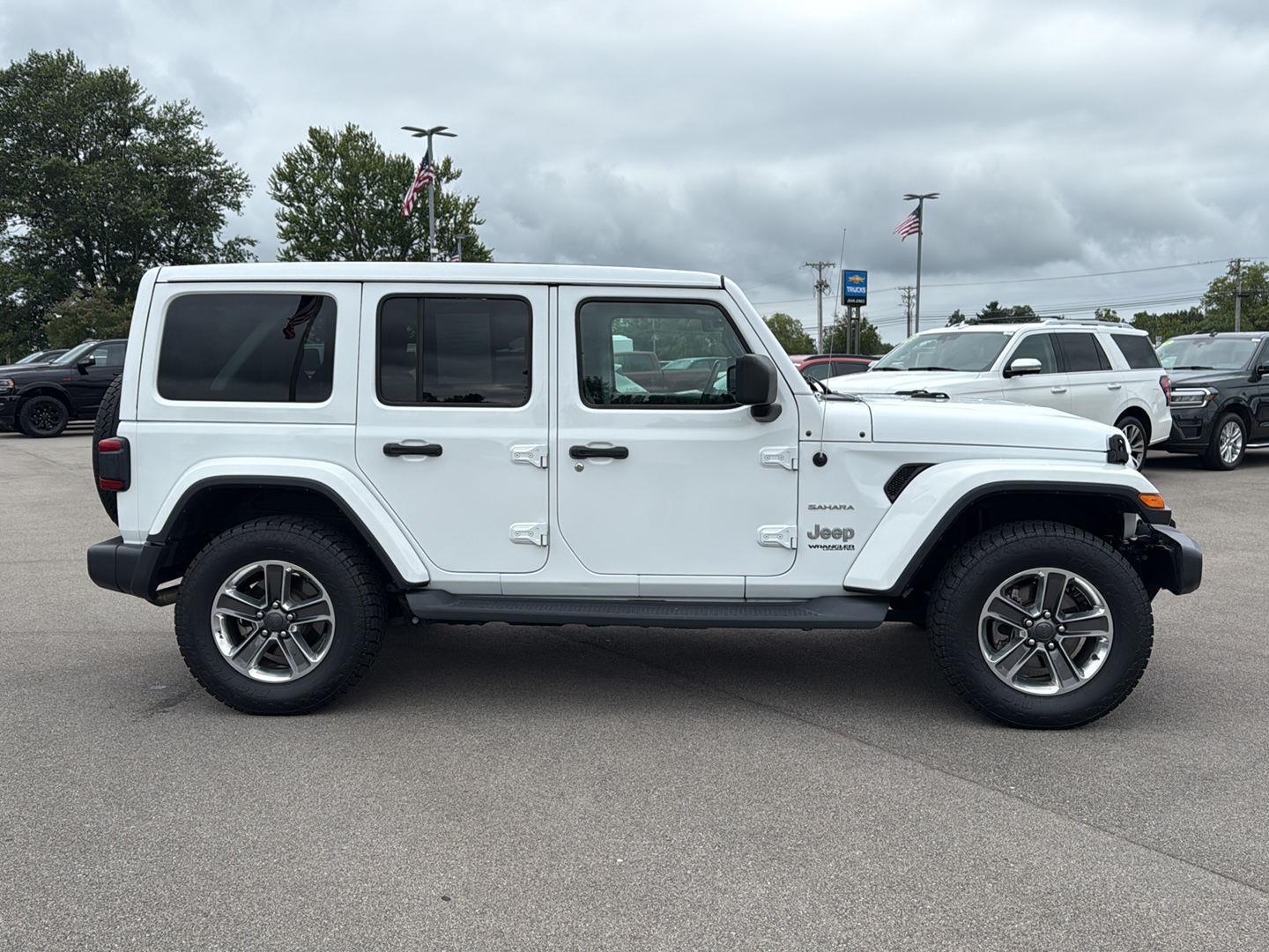 2018 Jeep Wrangler Unlimited Sahara photo 4