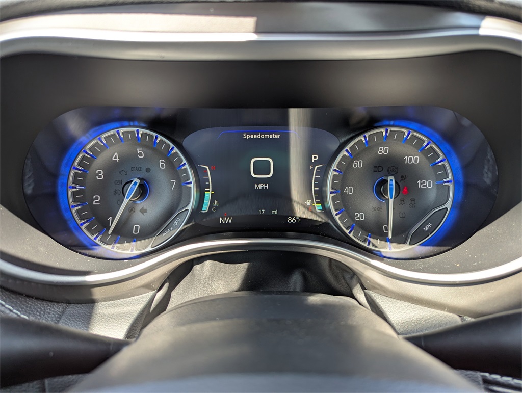 2026 Chrysler Pacifica photo 40