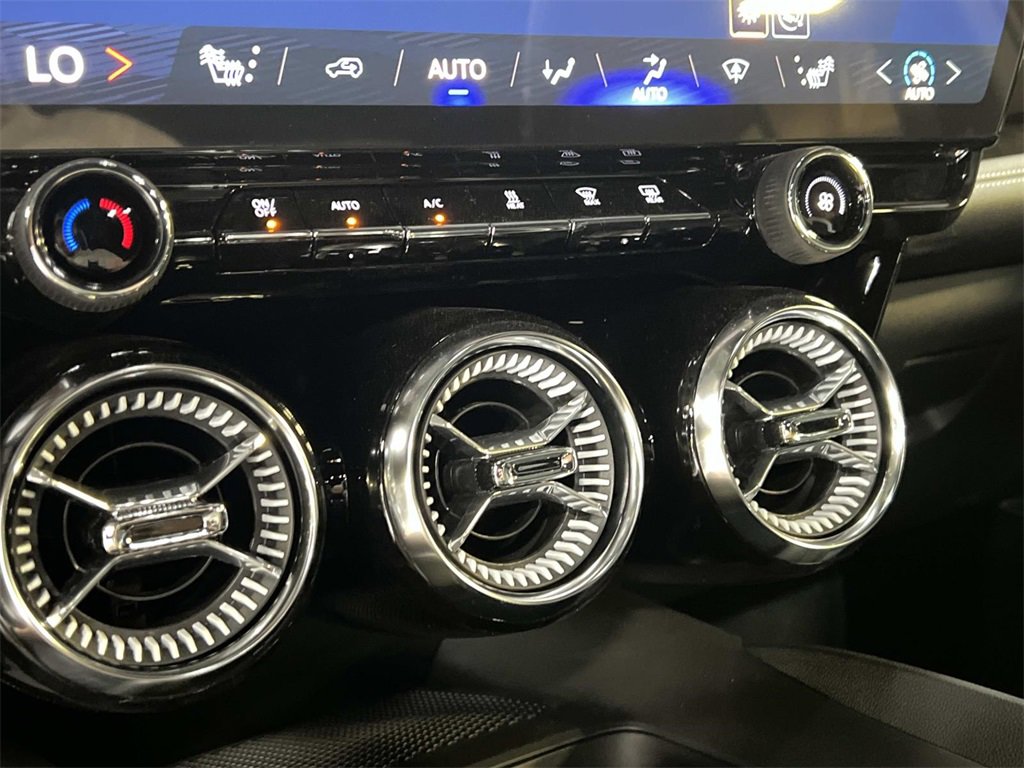 2026 Chevrolet Blazer EV photo 14