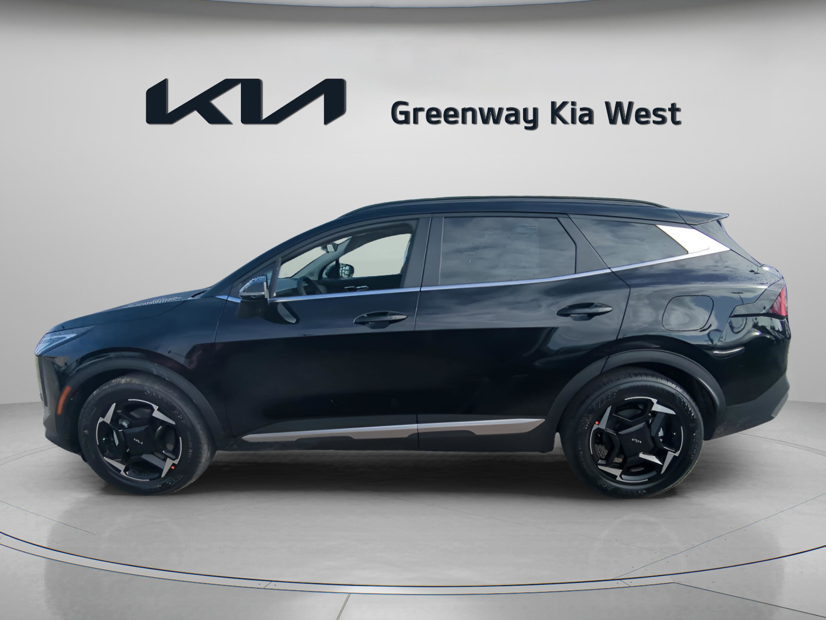 2026 Kia Sportage EX photo 4