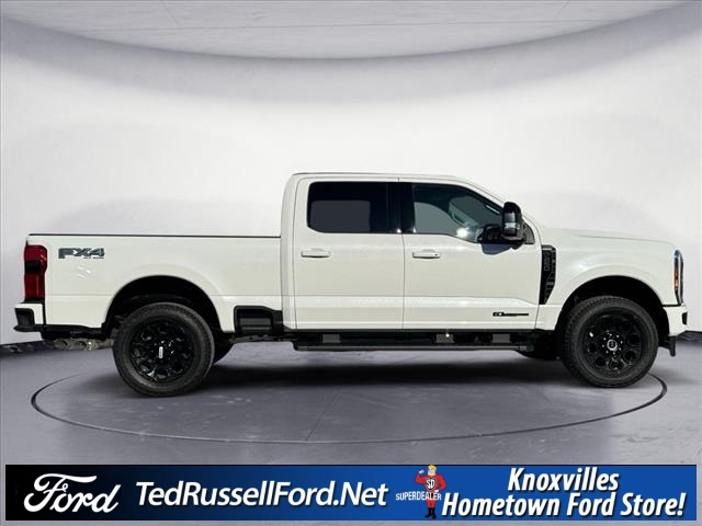 2025 Ford F-250 Lariat photo 4
