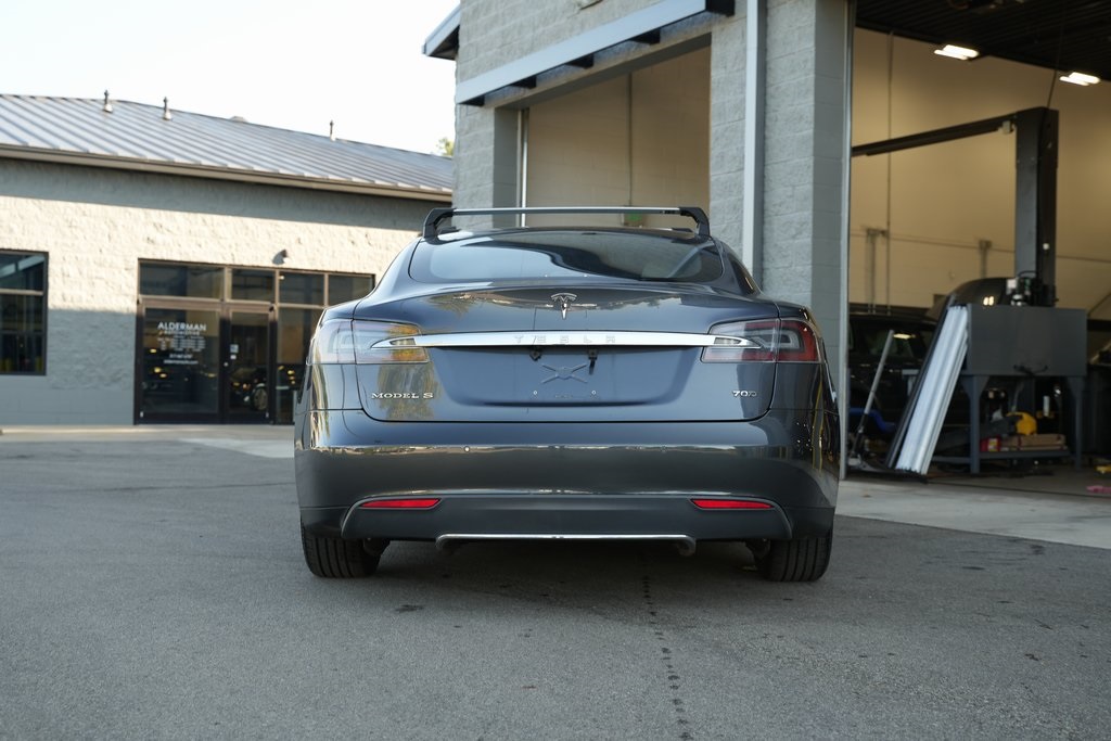 2016 Tesla Model S 70D photo 12