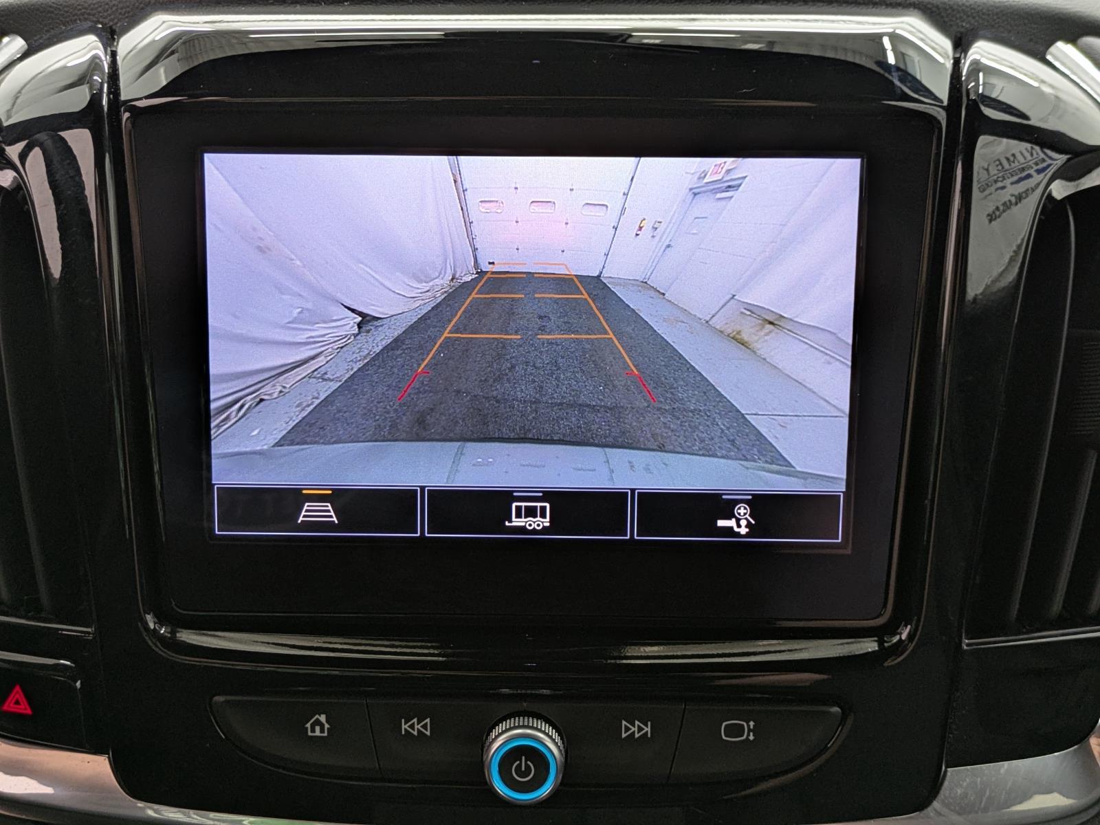 2023 Chevrolet Traverse Cloth photo 10