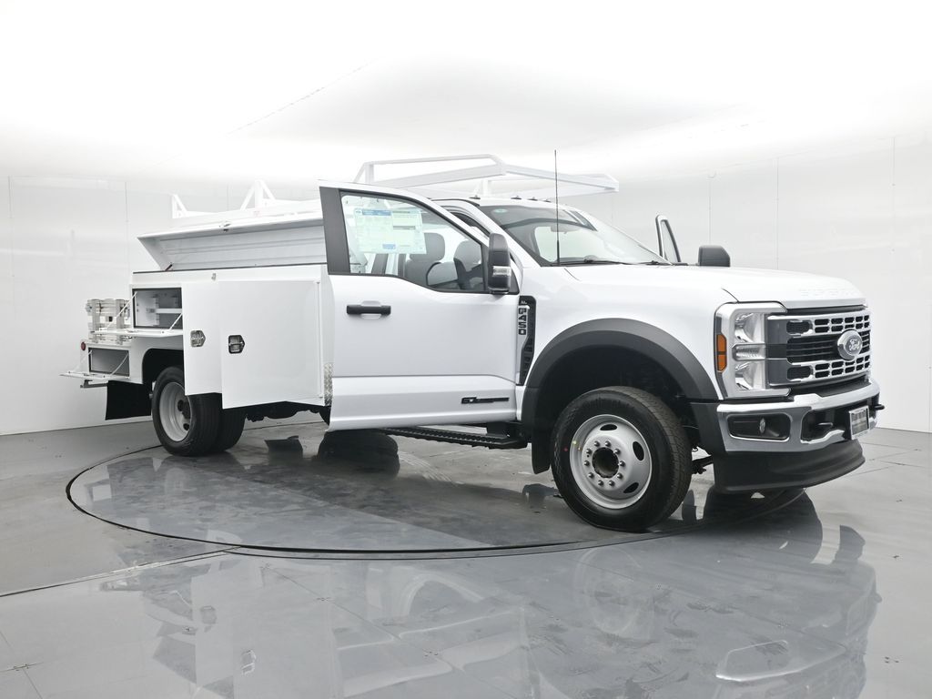 2025 Ford F-450 photo 33