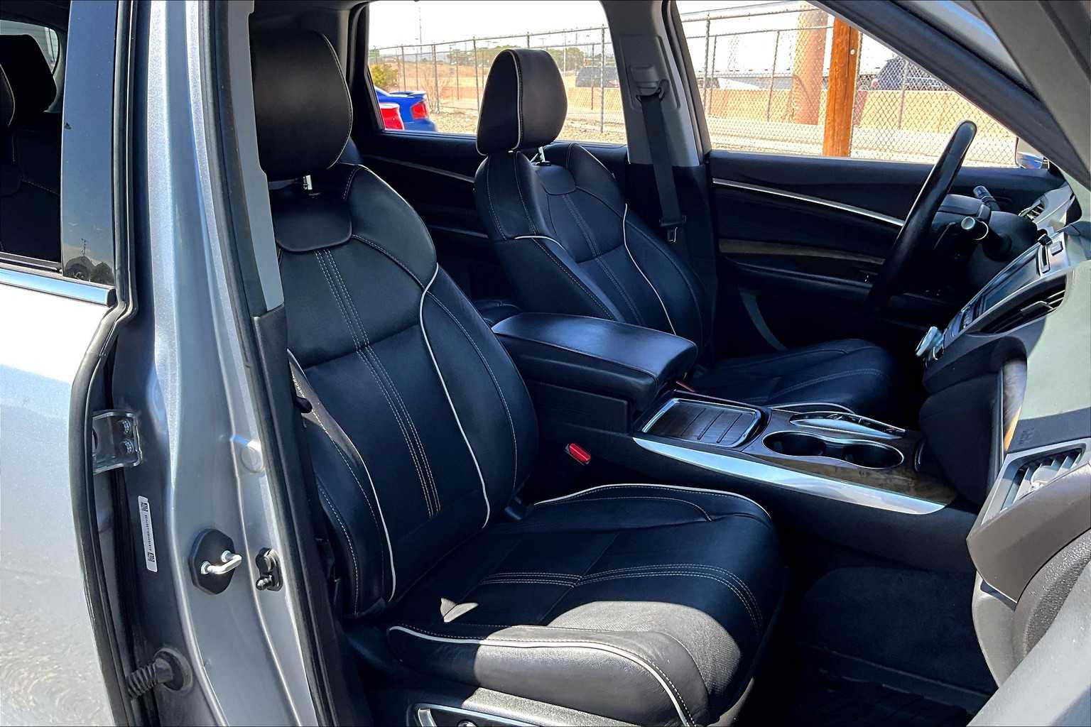 2020 Acura MDX Advance photo 7