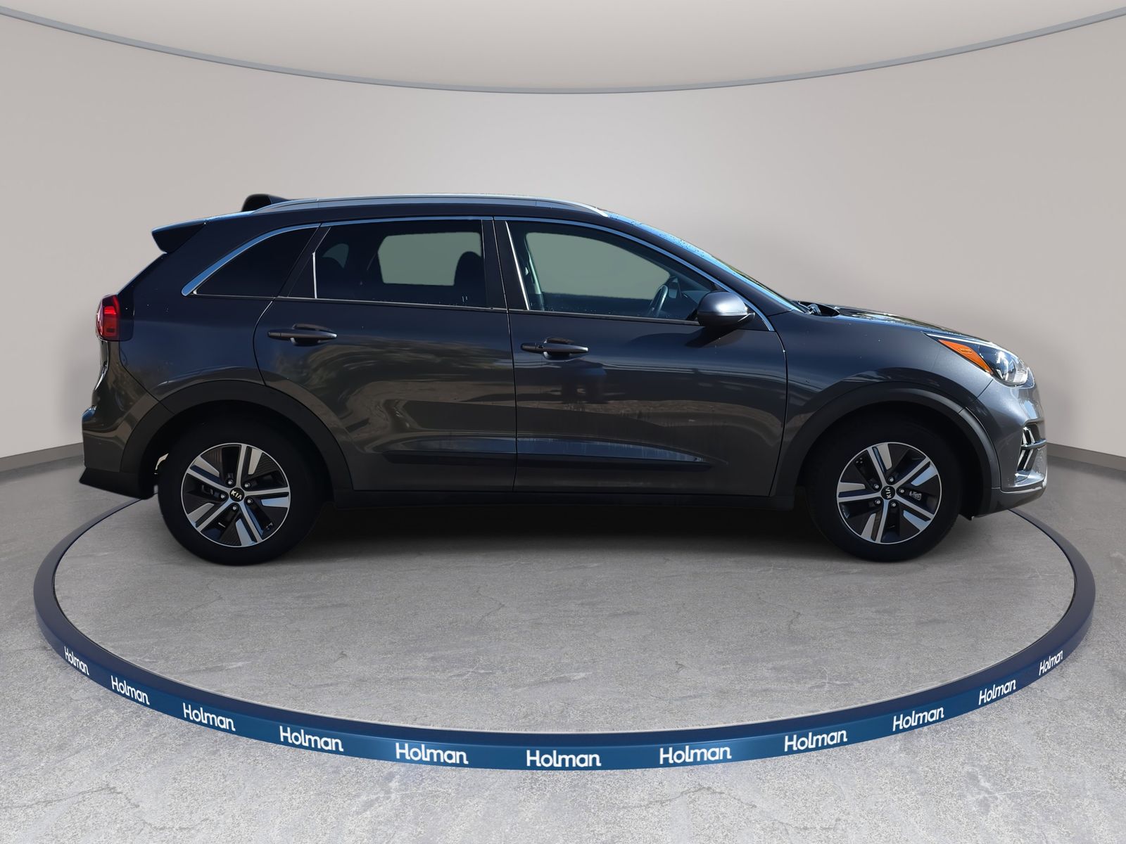 2020 Kia Niro Plug-In Hybrid LXS photo 2
