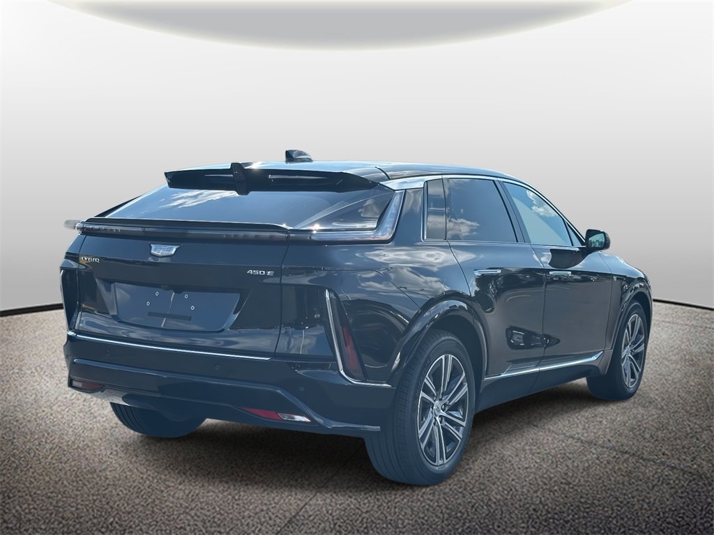 2025 Cadillac Lyriq Luxury photo 2