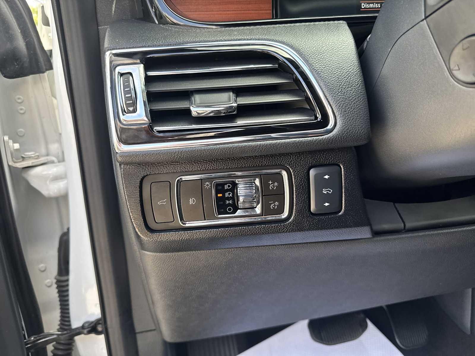 2024 Lincoln Navigator Premiere photo 16
