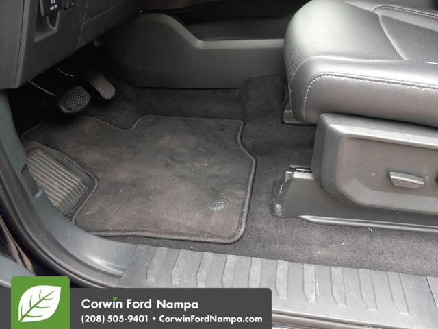2025 Ford F-150 Lariat photo 11