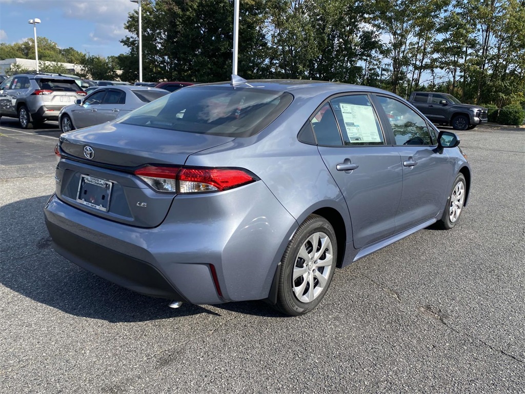 2026 Toyota Corolla LE photo 6