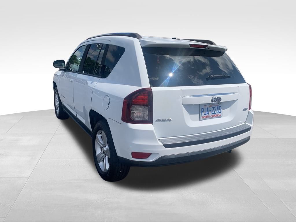 2014 Jeep Compass Latitude photo 11