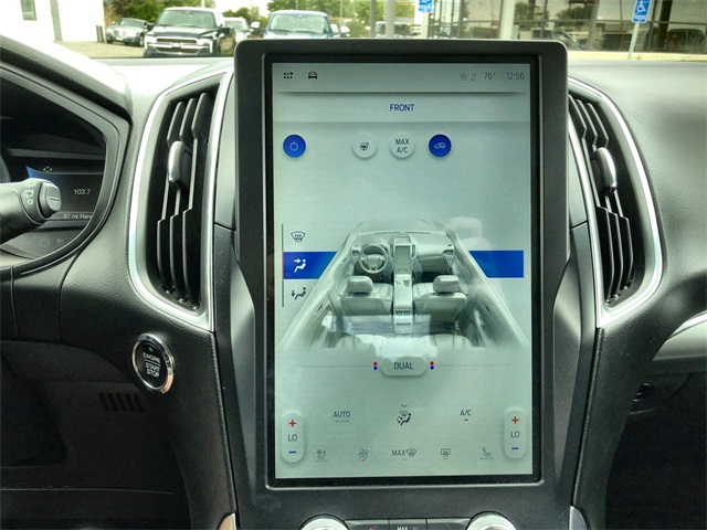 2024 Ford Edge Titanium photo 10