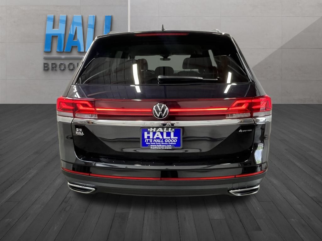 2024 Volkswagen Atlas SE photo 4