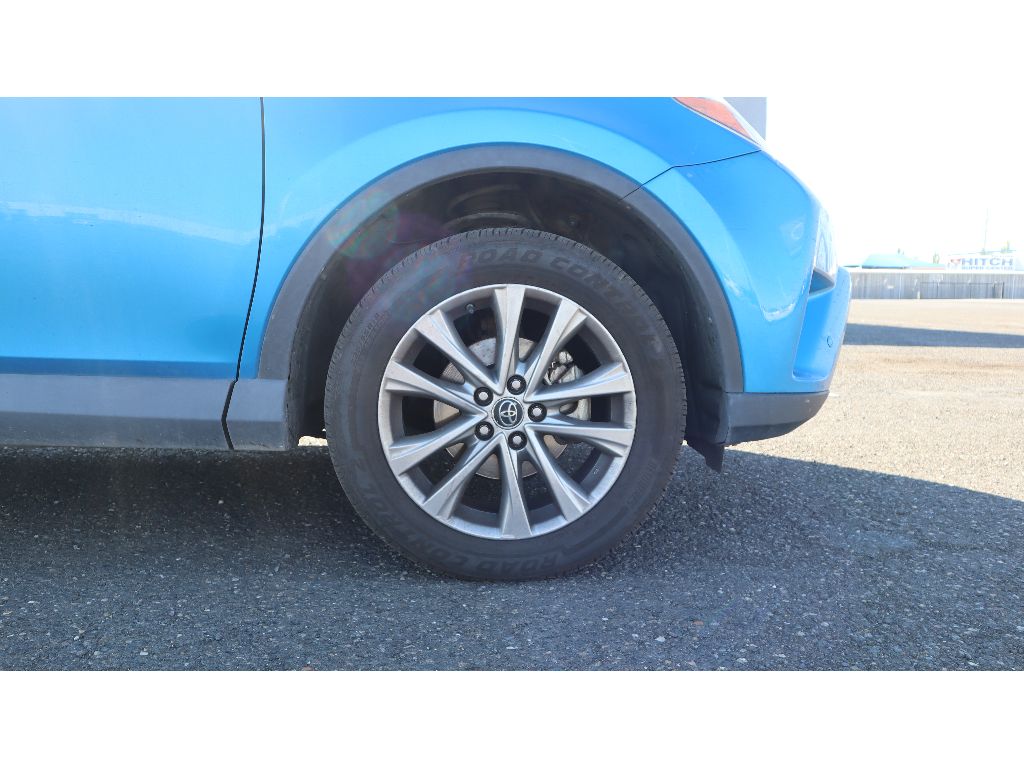 2016 Toyota RAV4 Limited photo 25