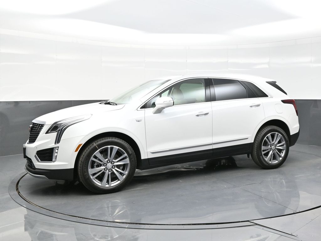 2025 Cadillac XT5 Premium Luxury photo 2