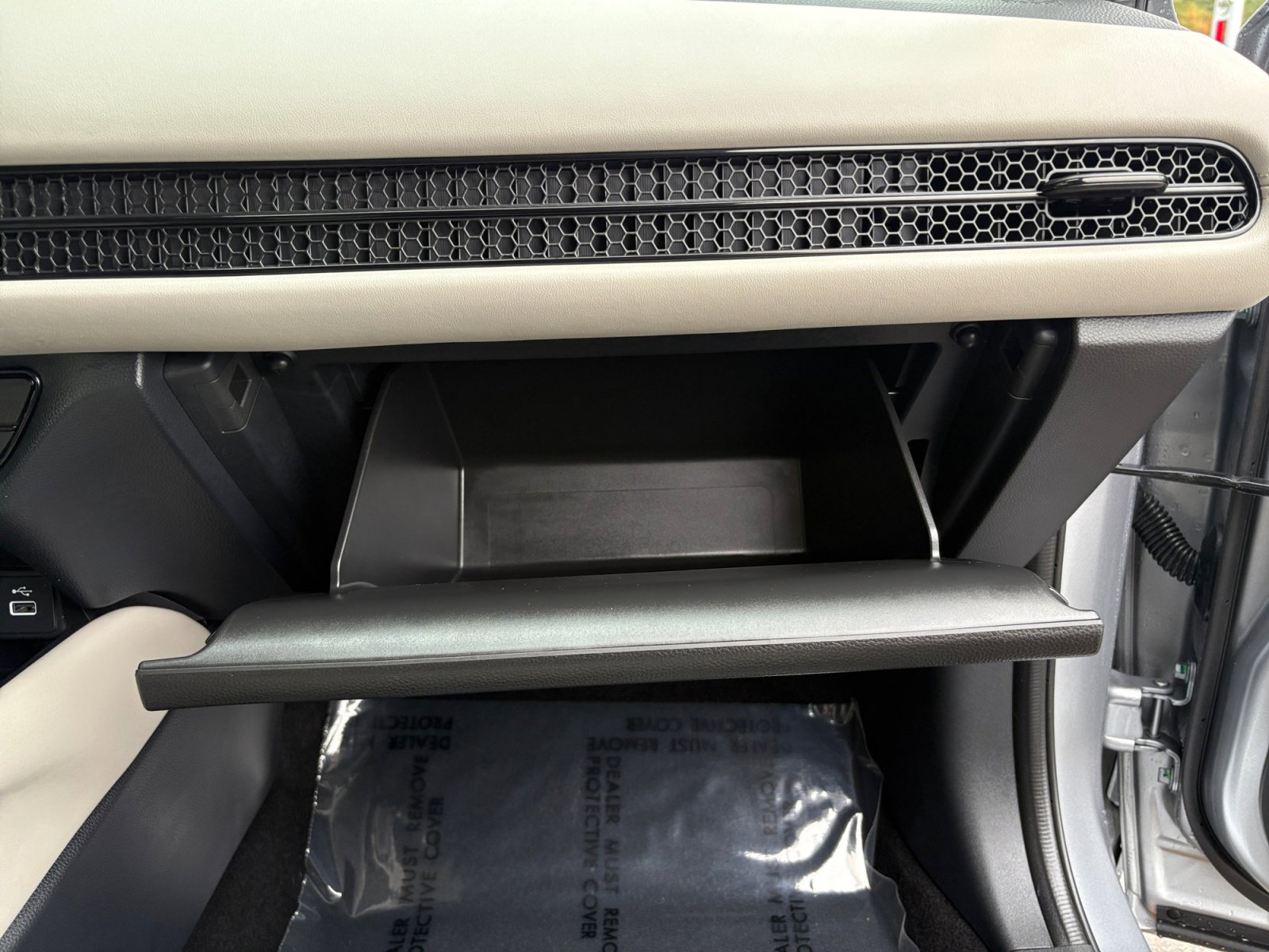 2025 Honda HR-V LX photo 27