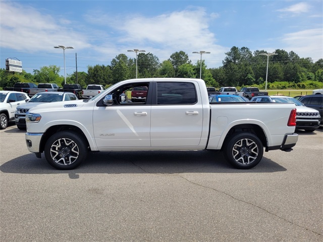2025 Ram 1500 Laramie photo 4