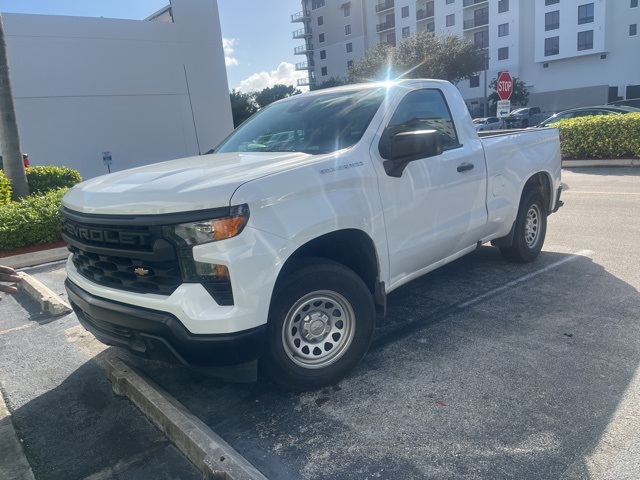 2022 Chevrolet Silverado 1500 photo 2