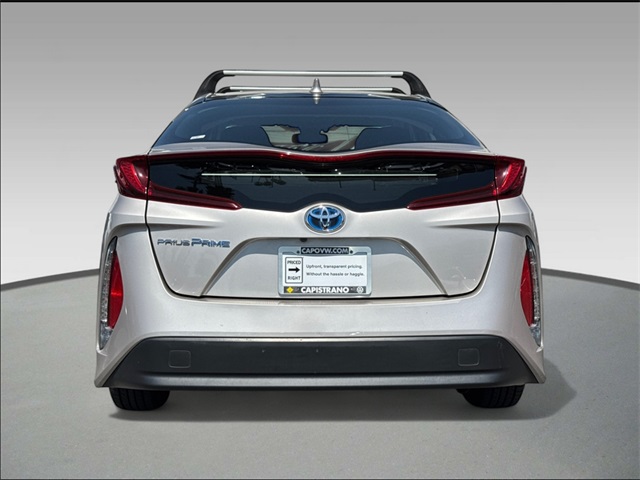 2022 Toyota Prius Prime LE photo 5