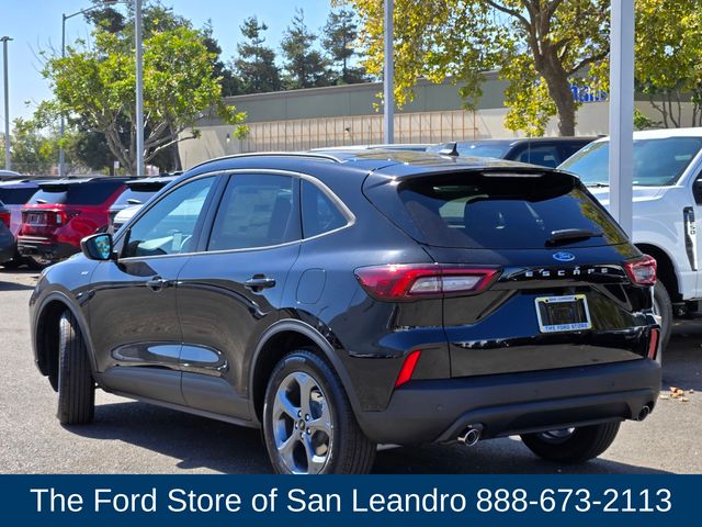 2025 Ford Escape ST-Line photo 3