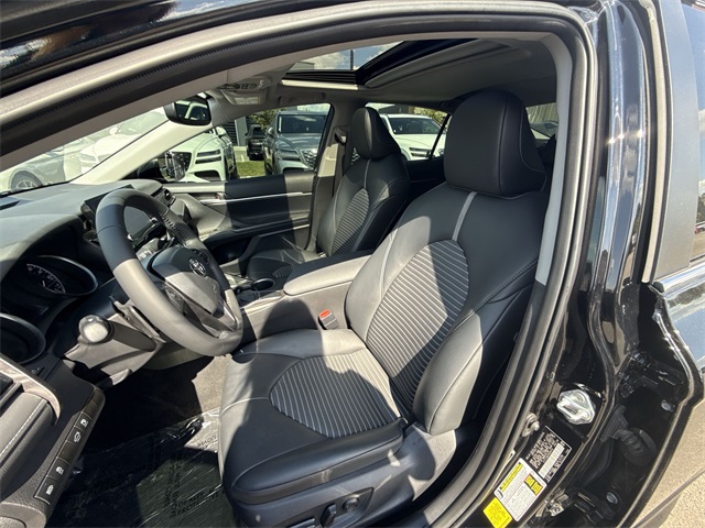 2023 Toyota Camry SE photo 11