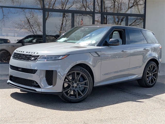 2025 Land Rover Range Rover Sport photo 2