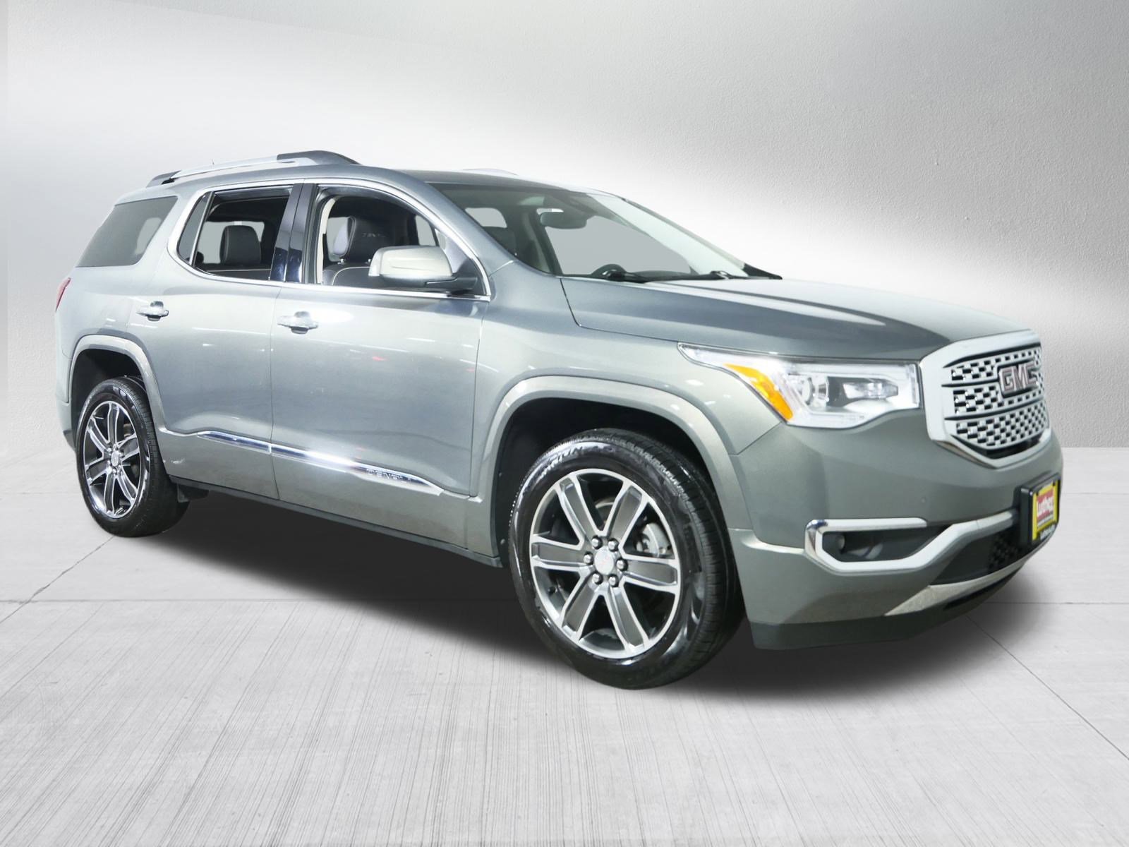 2018 GMC Acadia Denali's photo