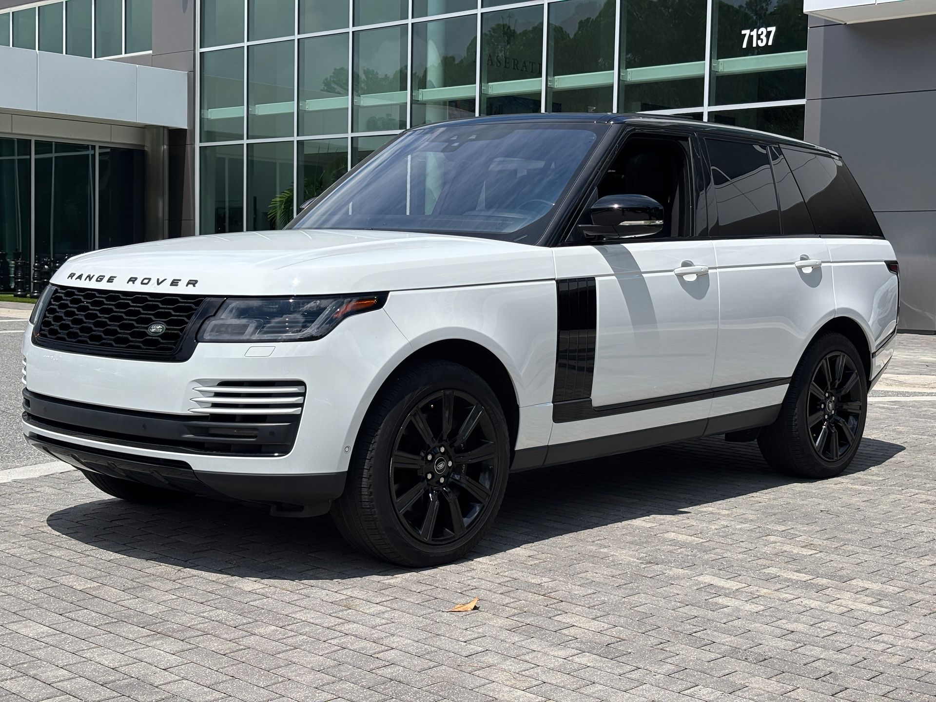 2022 Land Rover Range Rover HSE Westminster Edition photo 5