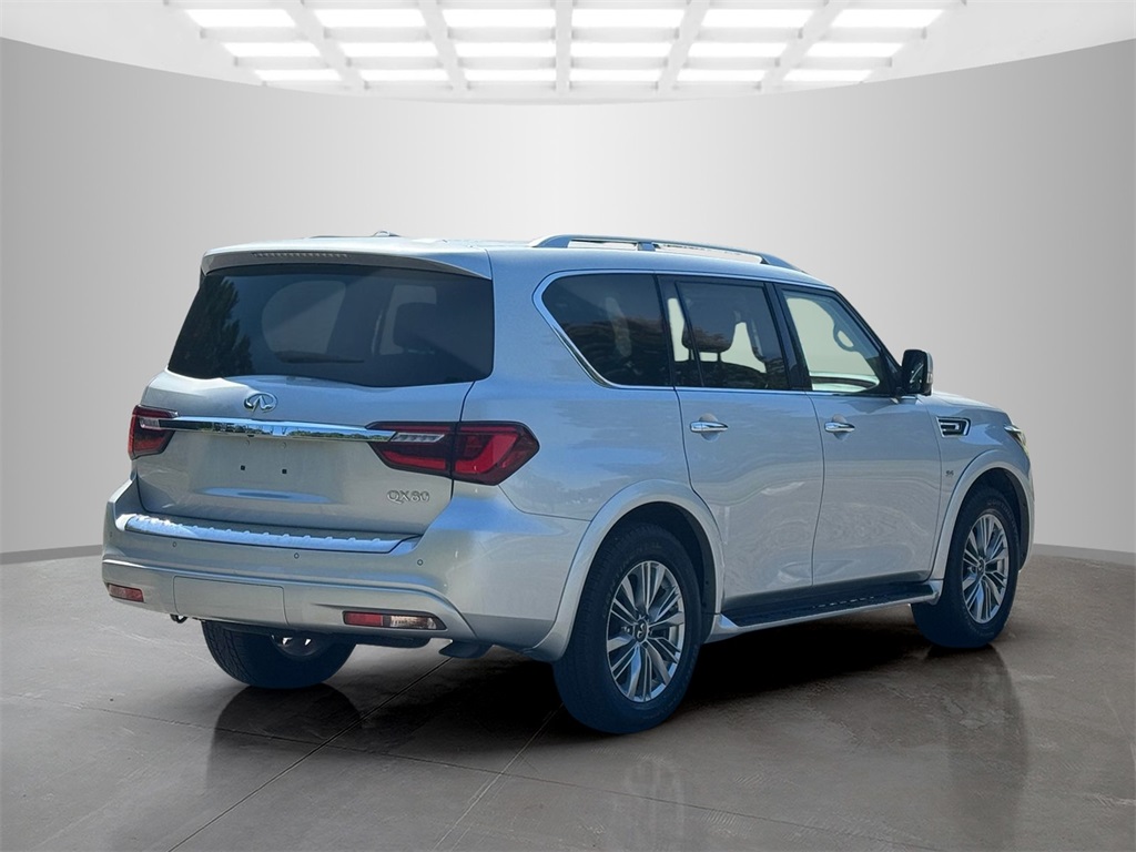 2019 Infiniti QX80 Luxe photo 8