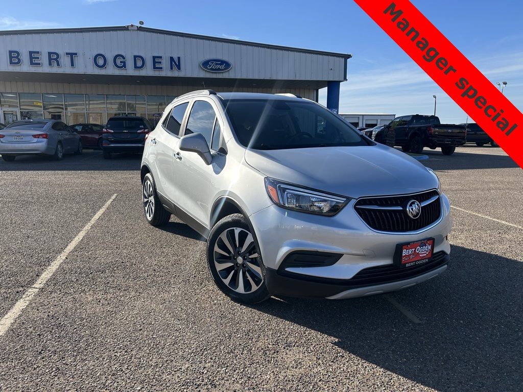 2022 Buick Encore Preferred's photo