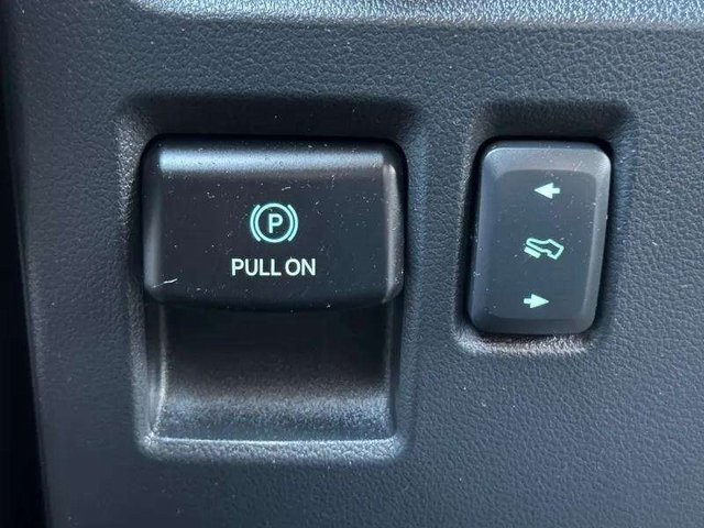 2023 Ford F-150 Lariat photo 16