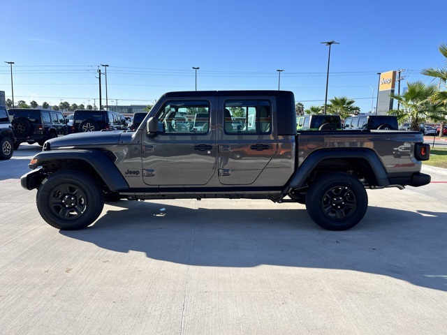 2025 Jeep Gladiator Sport photo 4