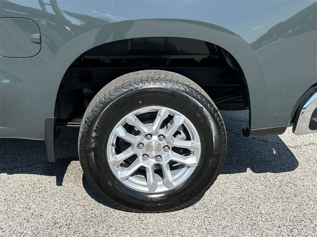 2026 Chevrolet Silverado 1500 LT photo 32