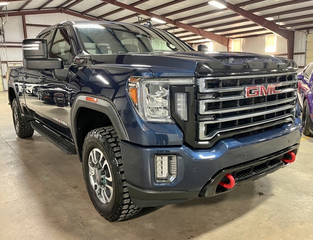 2022 GMC Sierra 2500HD AT4's photo