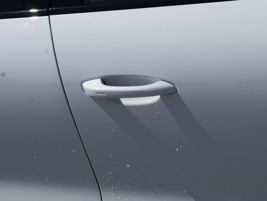 2022 Porsche Cayenne S photo 13