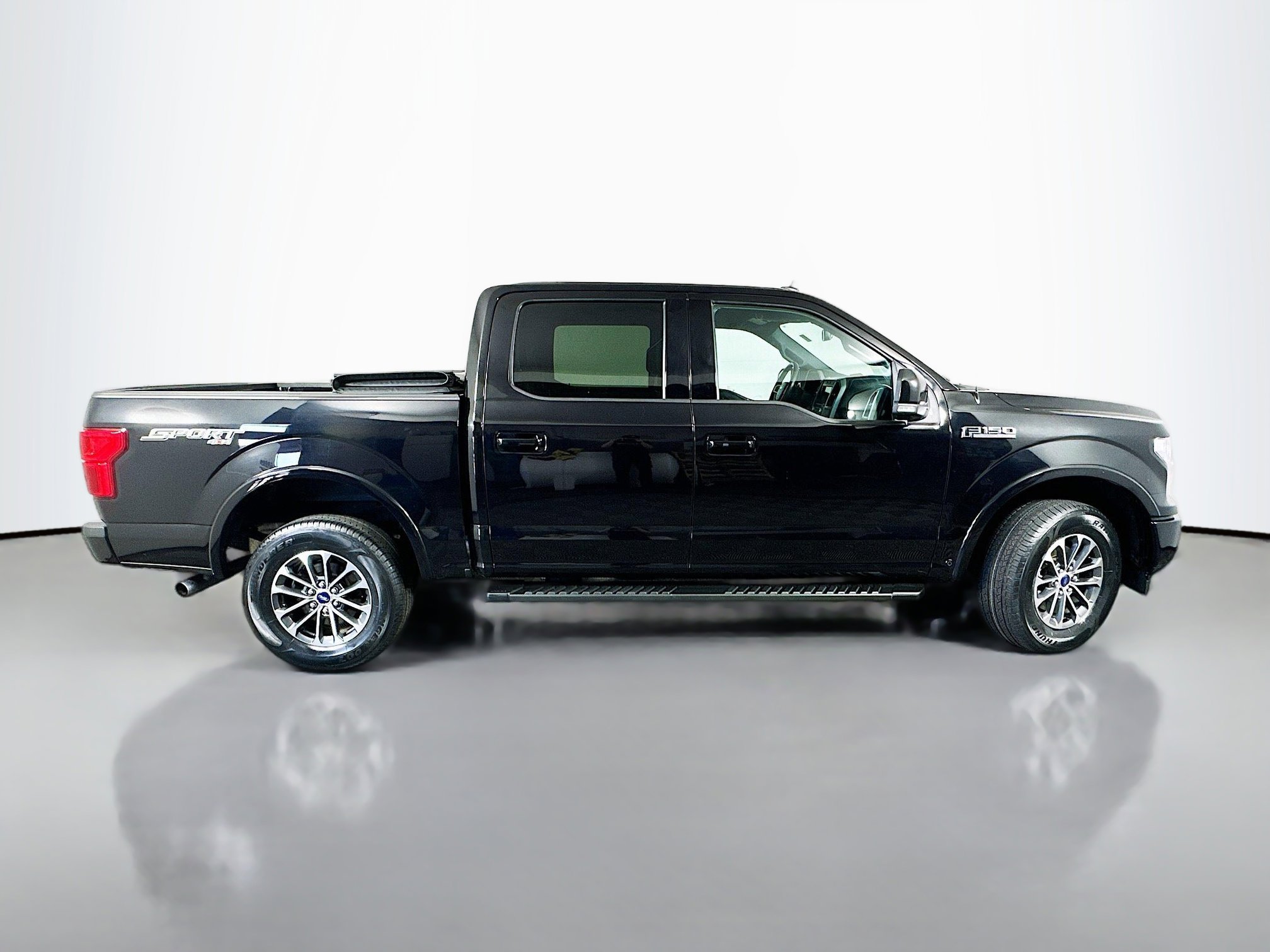 2020 Ford F-150 Lariat photo 8