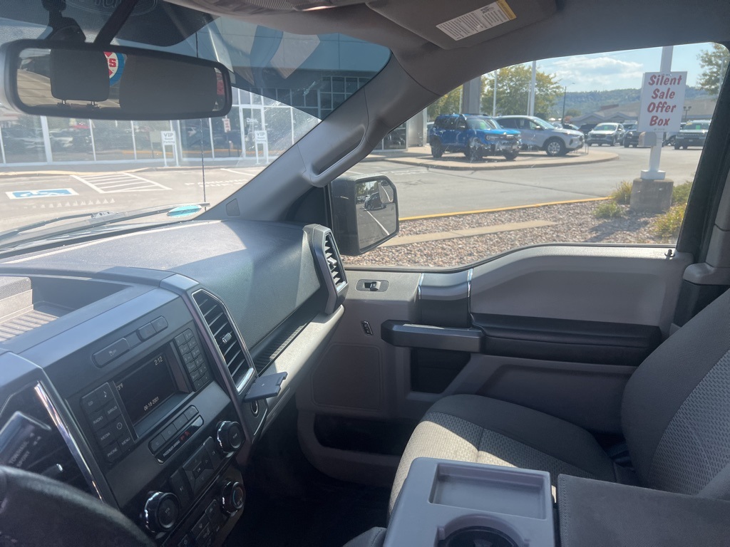 2015 Ford F-150 XLT photo 18