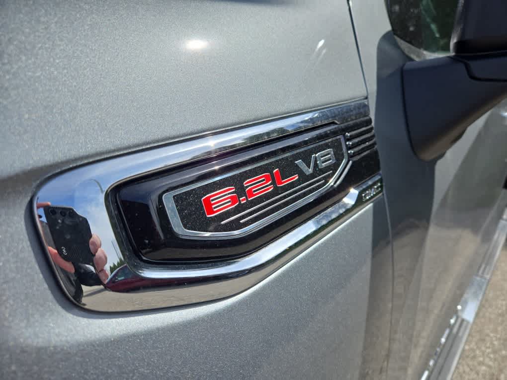 2025 Gmc Sierra 1500 Denali photo 2