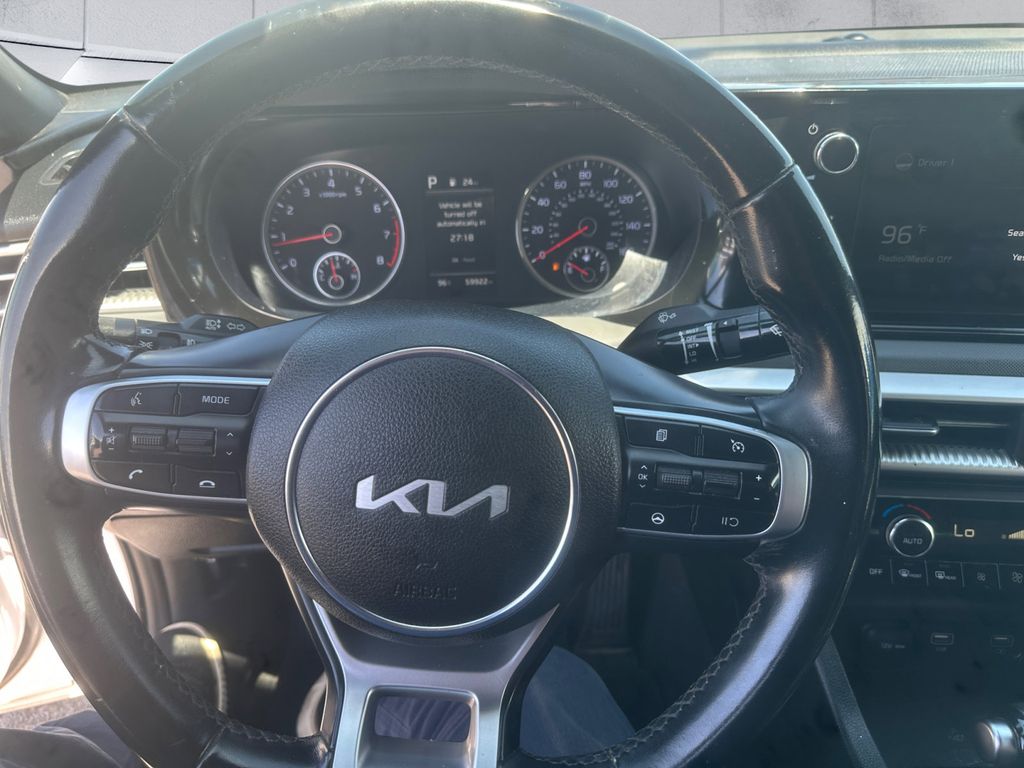 2022 Kia K5 GT-Line photo 7