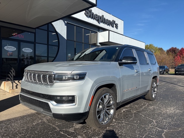 2024 Jeep Grand Wagoneer III photo 2