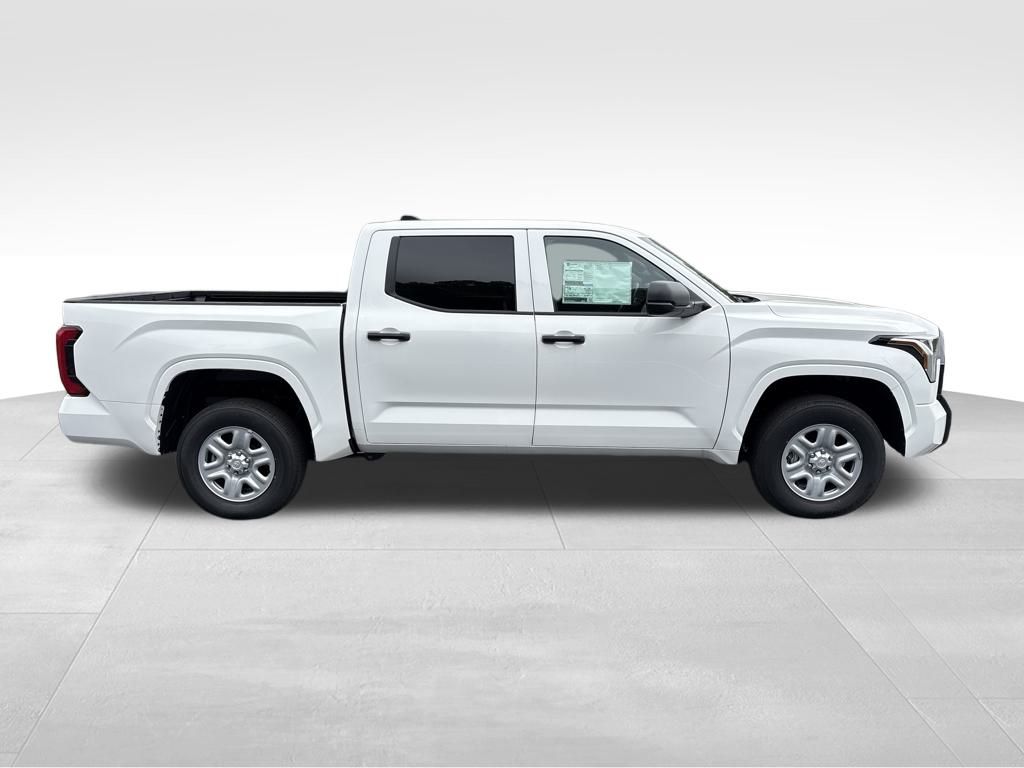 2025 Toyota Tundra SR CrewMax photo 6