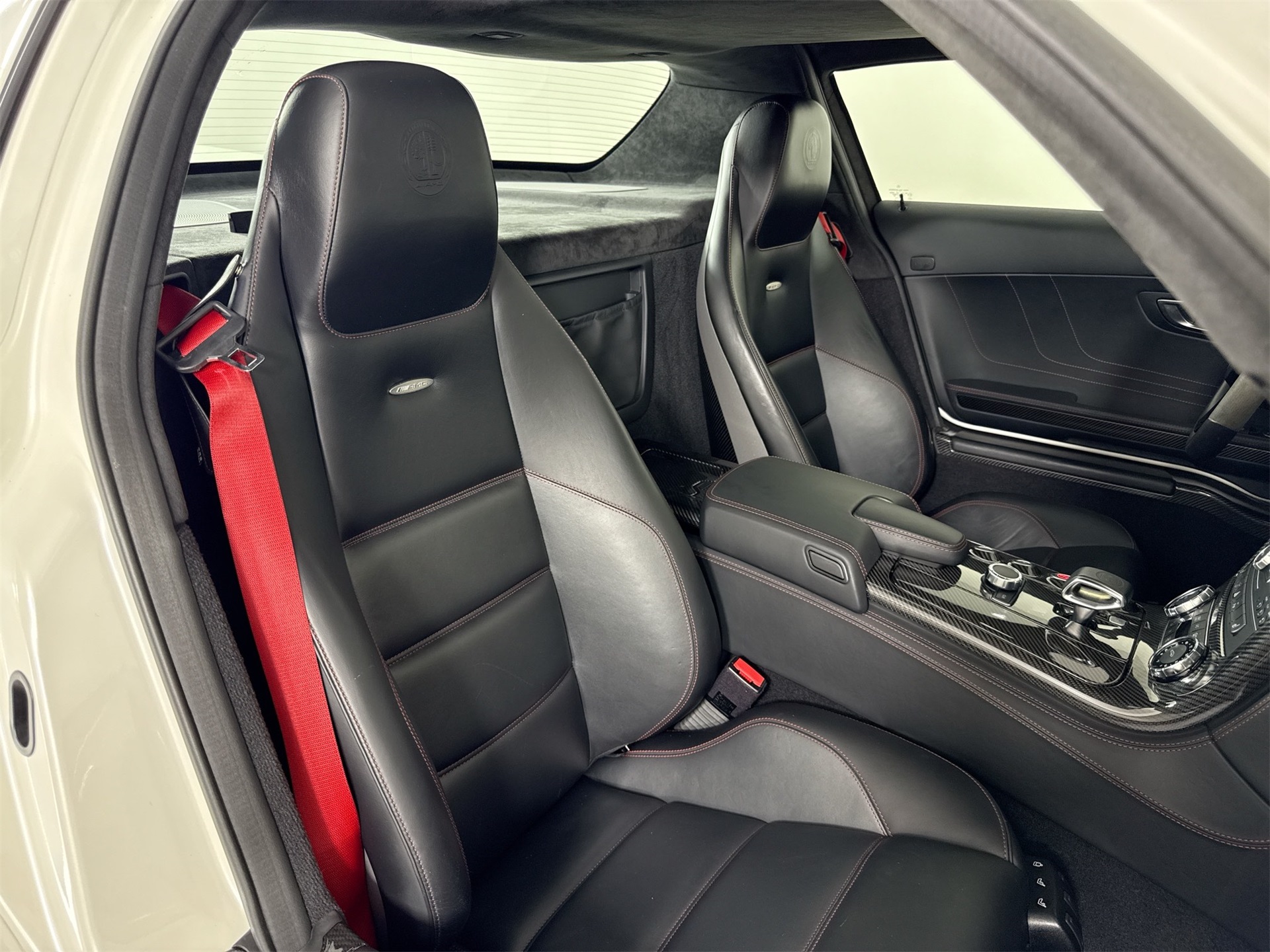 2013 Mercedes Benz SLS AMG GT photo 22