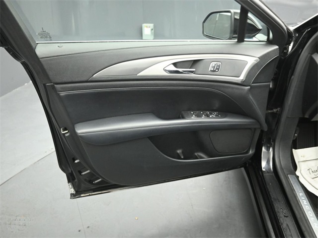 2017 LINCOLN MKZ - Image 20