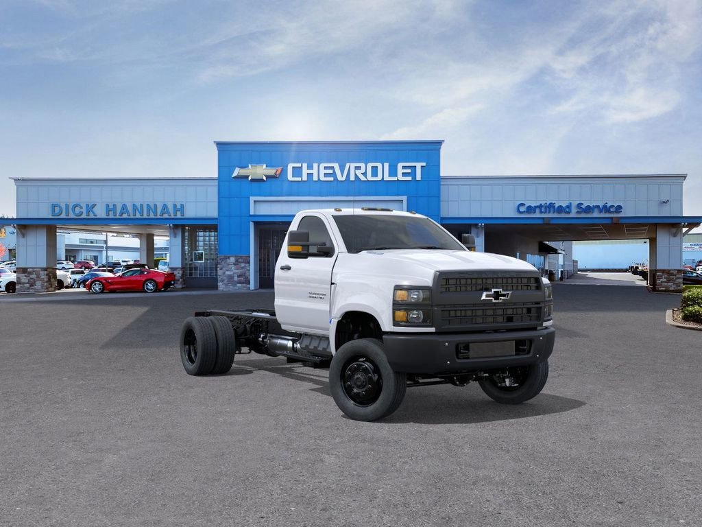 2025 Chevrolet Silverado 4500 Medium Duty Chassis Cab Work Truck's photo