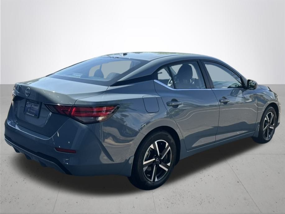 2025 Nissan Sentra SV photo 4