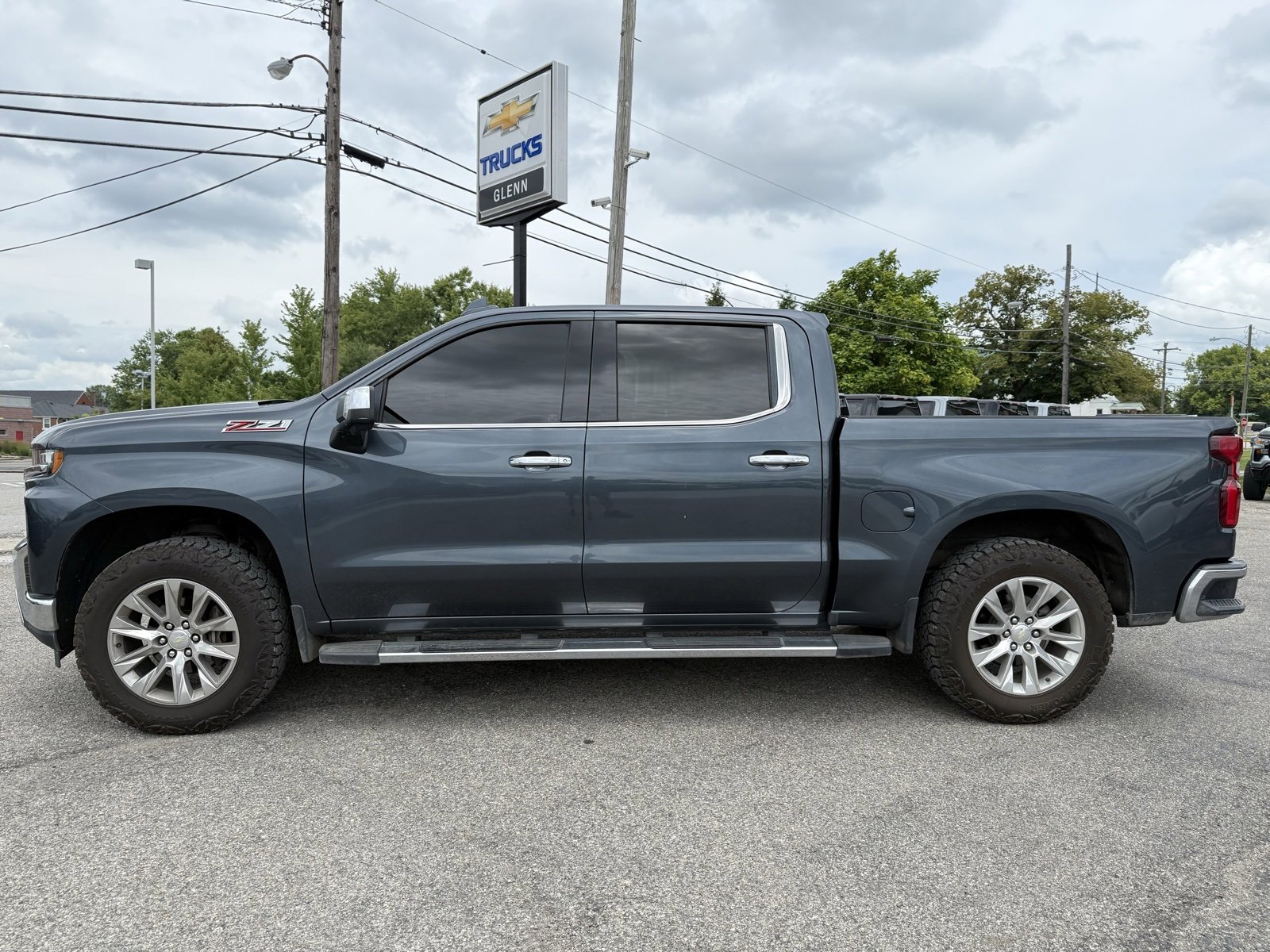 2019 Chevrolet Silverado 1500 LTZ photo 3