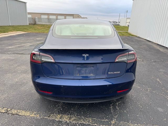 2018 Tesla Model 3 Long Range photo 4
