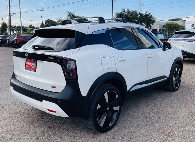 2025 Nissan Kicks SR photo 5